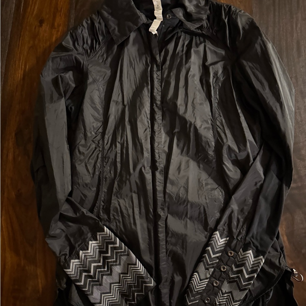 Lululemon Lightweight Windbreaker